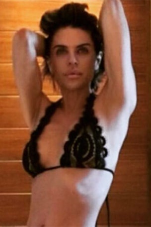 Reality star's REVEALING pic