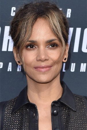 Halle issues APOLOGY