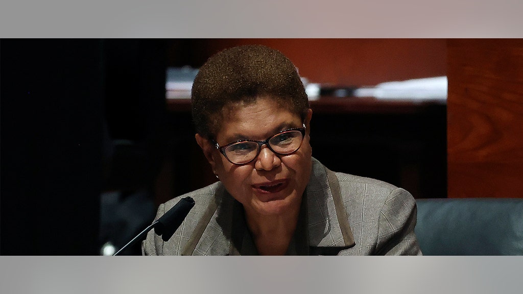 Rising star in Biden VP race scrambles to explain past remarks