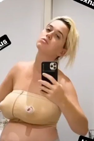 Perry shows off post-baby BODY