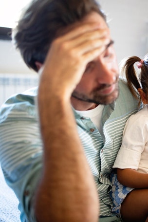 Dad STORMS out of party after gender reveal
