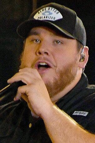 Country star's 'BEST day' of his life