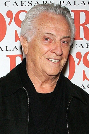 The Four Seasons member dead at 92