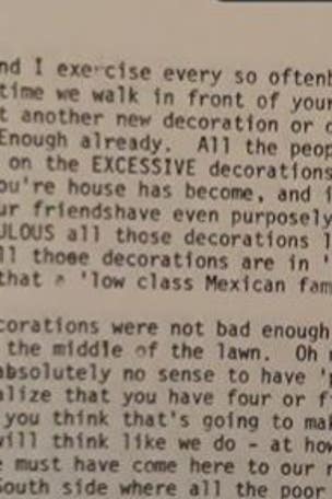 Man receives SHOCKING note about lawn decor