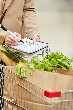 Shopper PAYS it forward