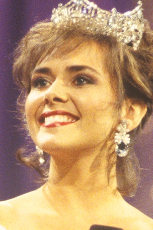 Former Miss America dead at 49