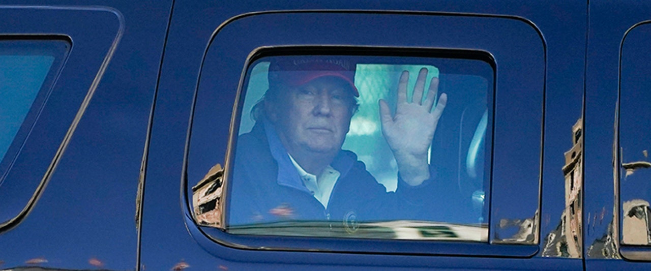 Trump Motorcade Wave