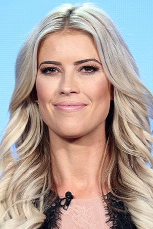 HGTV star FLAUNTS new back tattoo