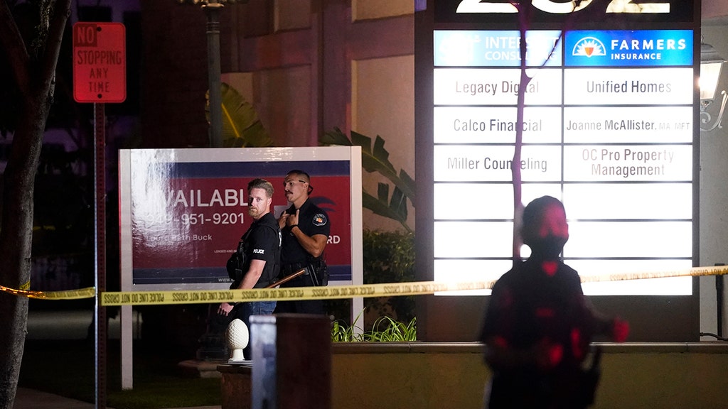 4 dead, including child, in shooting at Orange, Calif., business