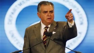 Former Obama Cabinet member hid $50G loan he got from foreign Clinton crony: DOJ