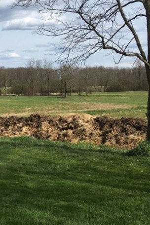 Man builds wall of POOP