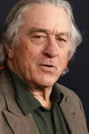 De Niro does WHAT?