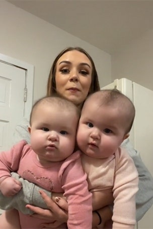 5-foot-3 mom has 21-POUND twins
