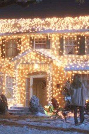Holiday movie HOMES