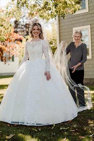 Bride wears GRANDMOTHER'S wedding dress
