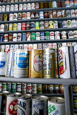 2,500 BEER cans up for auction
