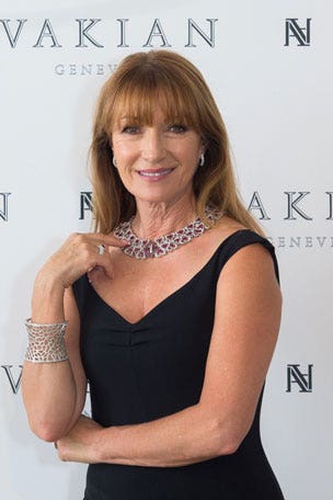 Jane Seymour SOAKS up the sun
