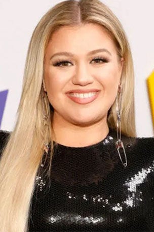 WHO is Kelly's 'Voice' replacement?