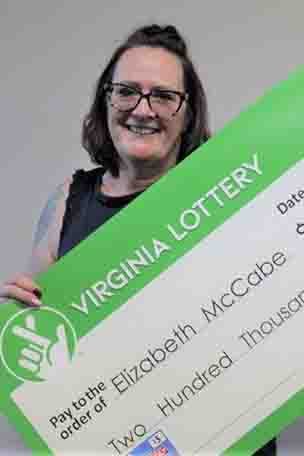 Hairdresser WINS $200K lottery