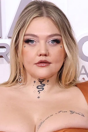 Singer suffers CONCUSSION