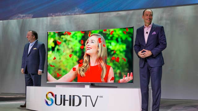 Samsung unveils a bendable TV and other big toys