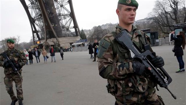 12 dead in Paris shooting 