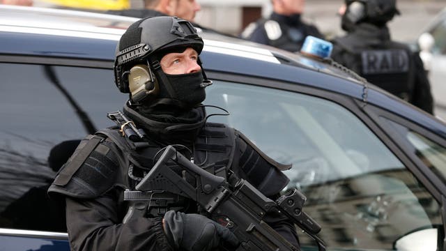 Belgian police foil suspected terror plot