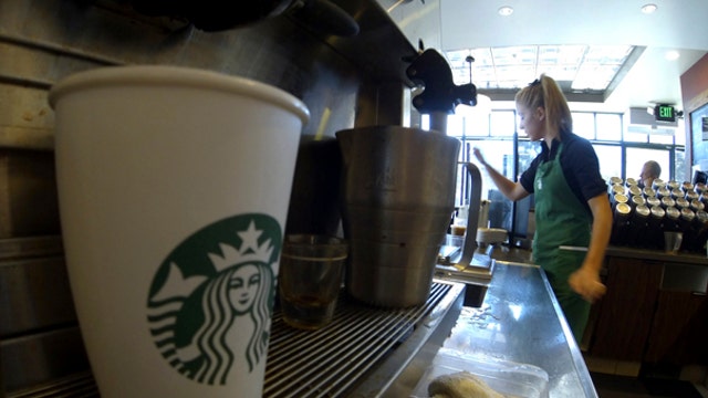Starbucks 1Q earnings match estimates