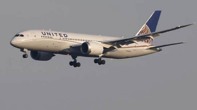 United Continental posts 4Q earnings miss