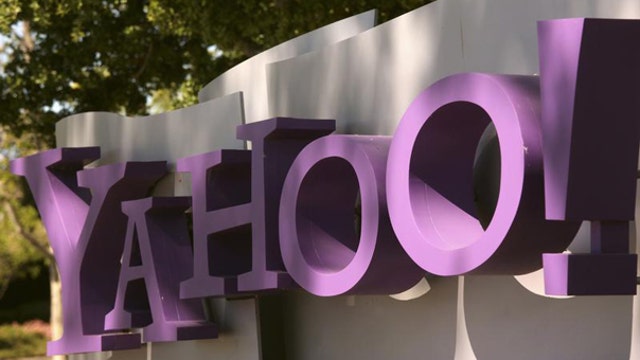 Yahoo 4Q earnings top estimates