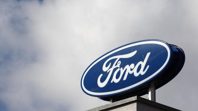 Ford recalls 221K cars 