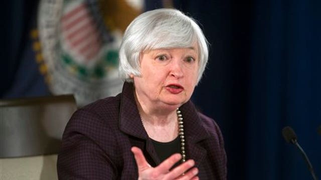 Fed remains patient on rates 