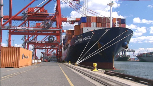 Port battle threatens trade