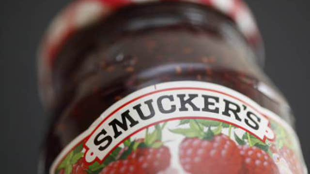 J.M. Smucker fiscal 3Q earnings beat expectations, revenue misses