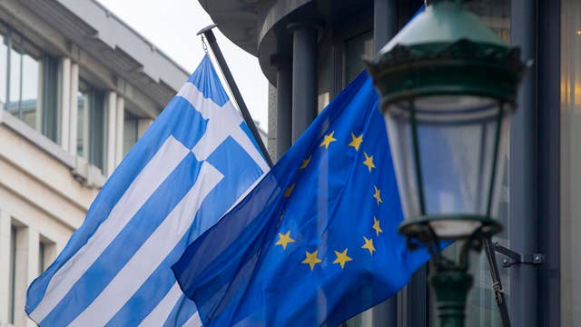How to manage investing with volatility from Greece
