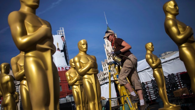 Who is in the lead to win the Academy Awards?