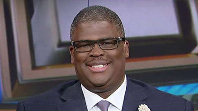 Charles Payne wishes Maria Bartiromo happy anniversary 