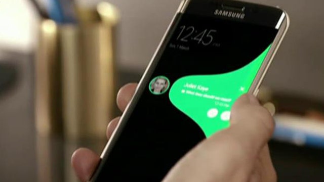 Samsung unveils S6, mobile payments