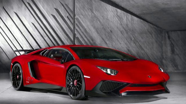 Lamborghini unveils new breed of sports car