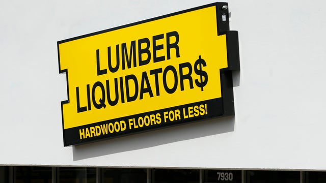 FBN Senior Correspondent Charlie Gasparino discusses how Lumber Liquidators is going on the offensive in defense of its floor products.