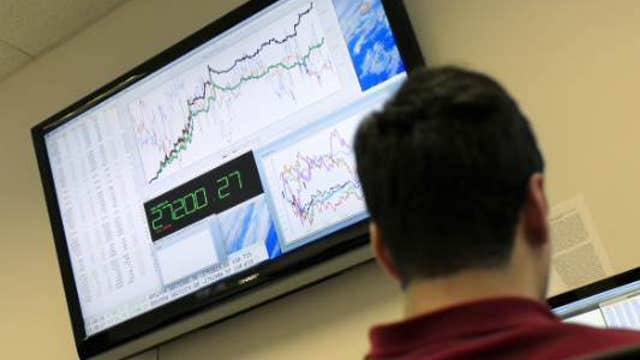 European shares inch higher