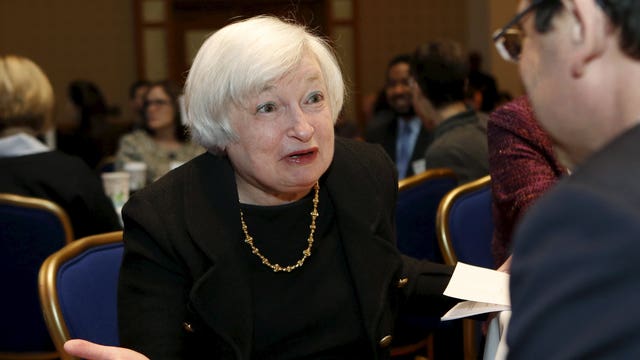 Former Dallas Fed Chief Economist: It’s time to raise rates