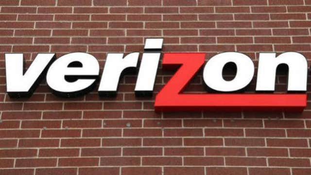 Verizon Communications 1Q earnings beat, revenue misses