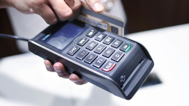 Banks, retailers roll out new chip-based credit cards