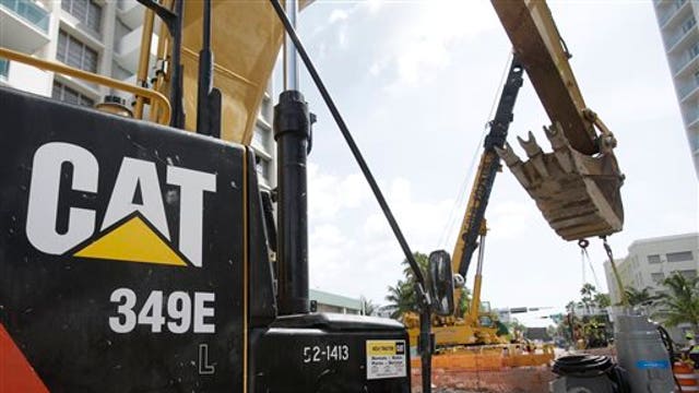 Caterpillar CEO Doug Oberhelman discusses first-quarter earnings, the impact of low oil prices and strong U.S. dollar and the company’s future.