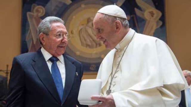Raul Castro meets with Pope Francis at the Vatican