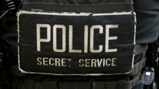 Secret Service officers lacking proper security clearances?