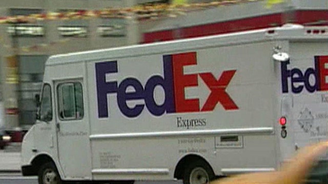 FedEx shares down on 4Q results