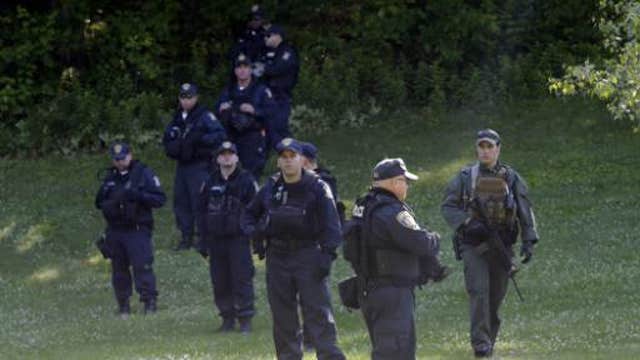 Manhunt continues for escaped NY prisoner Sweat