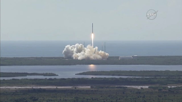 SpaceX rocket explodes after liftoff